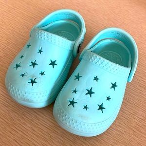 Aqua Lily & Dan garden shoes